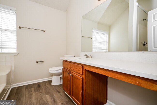 Building Photo - 4610 Idlewood Park