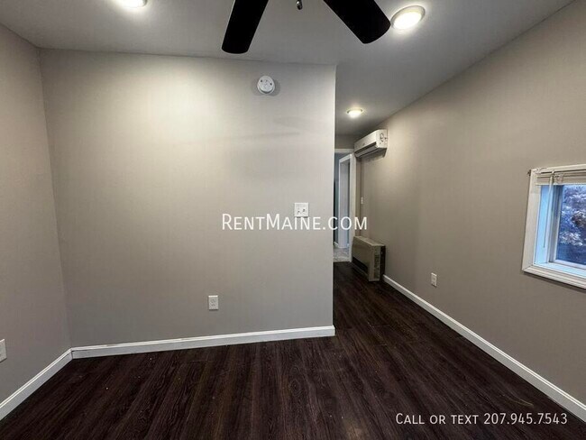 Building Photo - 126 Western Ave