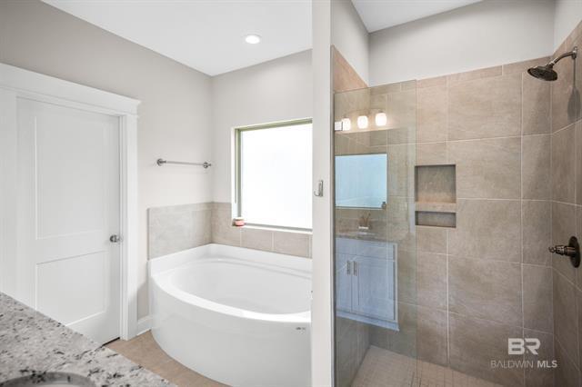 Building Photo - 176 Ornate Ave