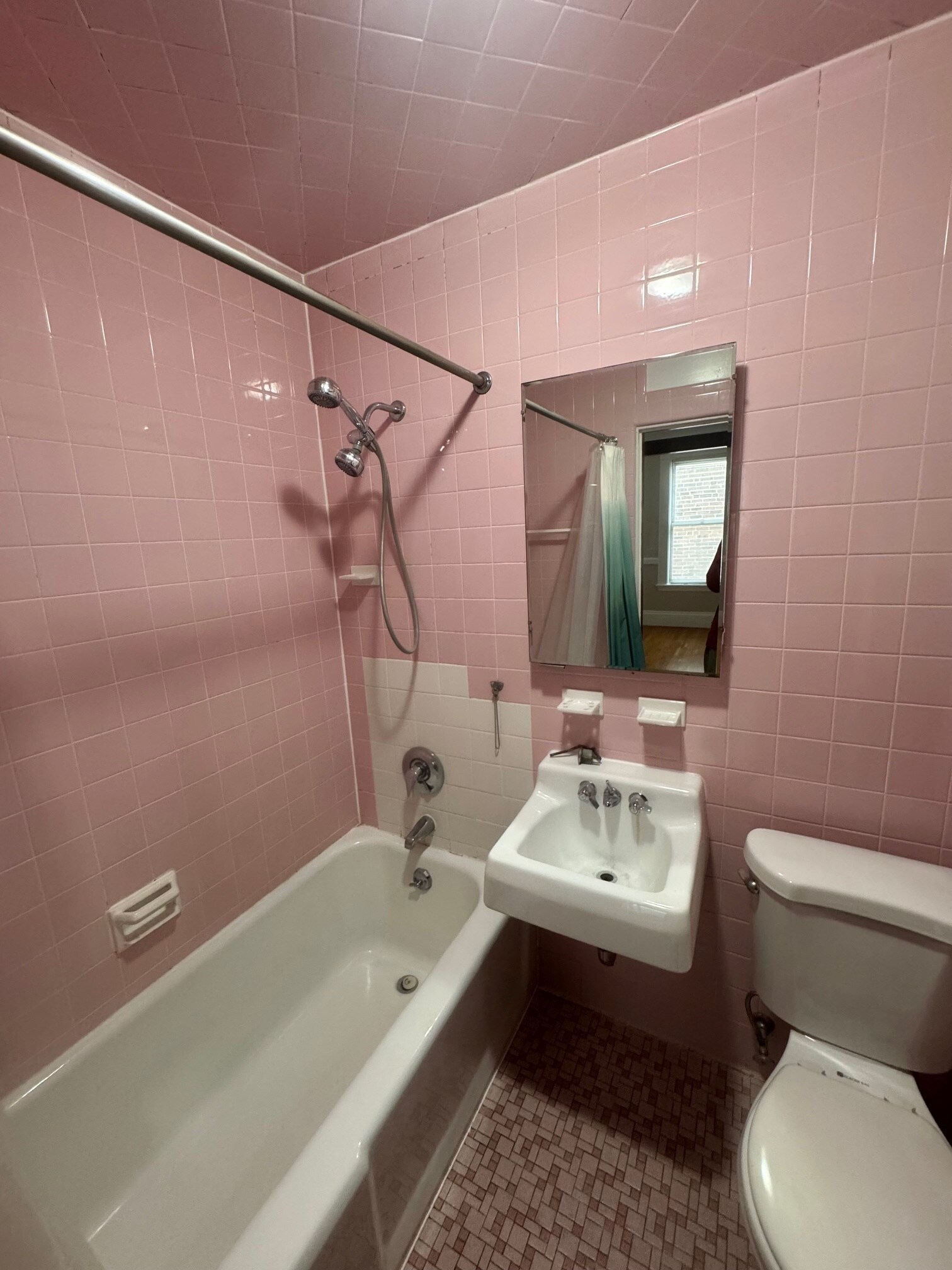 Building Photo - 795 Cambridge St