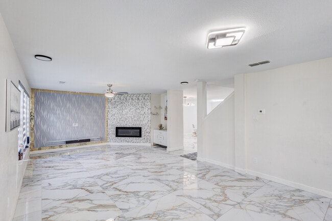 Building Photo - 519 Darlene Trail