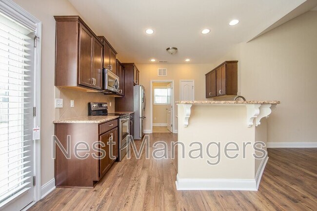 Building Photo - 620 Stonebriar Ave