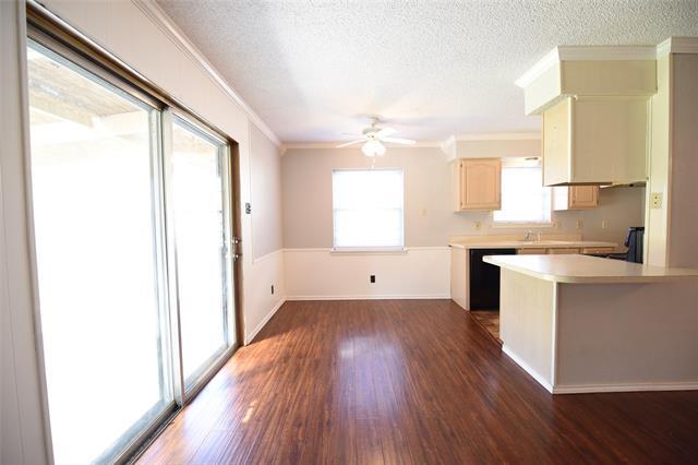 Building Photo - 8945 Flicker Ln