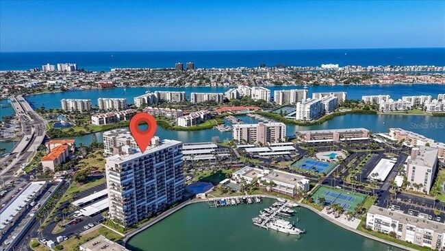 Building Photo - 7300 Sun Island Dr S