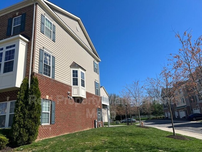 Building Photo - 10519 Old Ellicott Cir