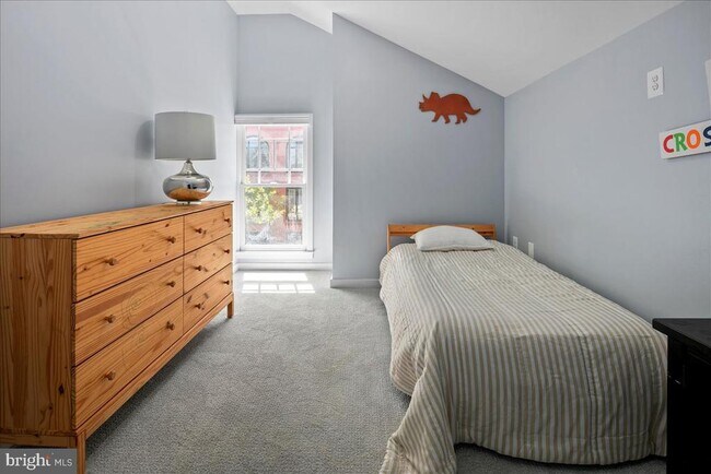 Building Photo - 2863 11th St N