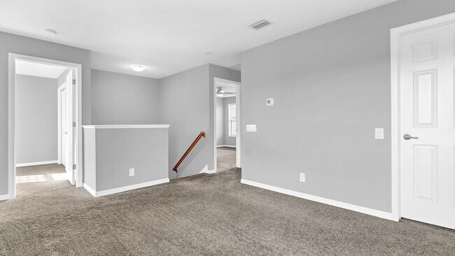Building Photo - Gorgeous 3br/2.5ba/2 car garage Home in Ve...