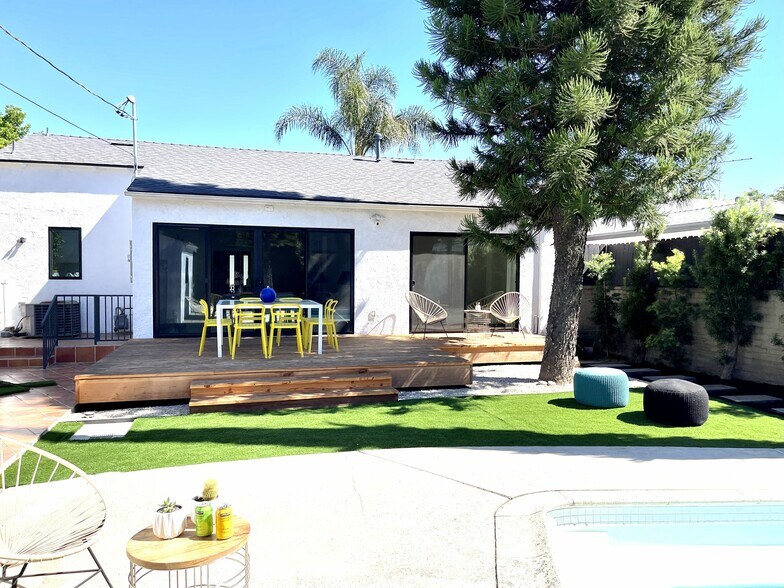 Building Photo - 6143 Carpenter Ave