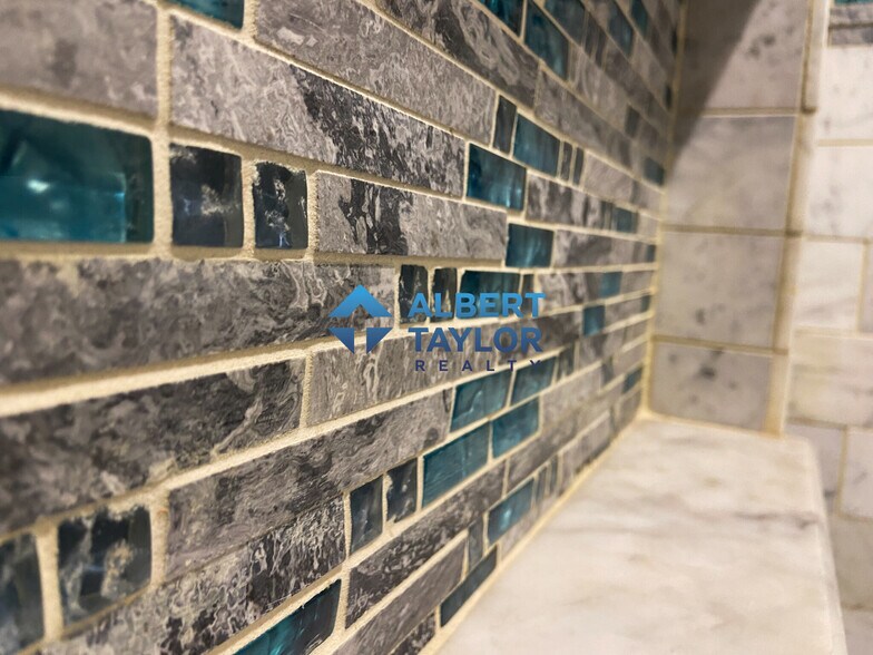 Building Photo - 1 Parker Hill Ter