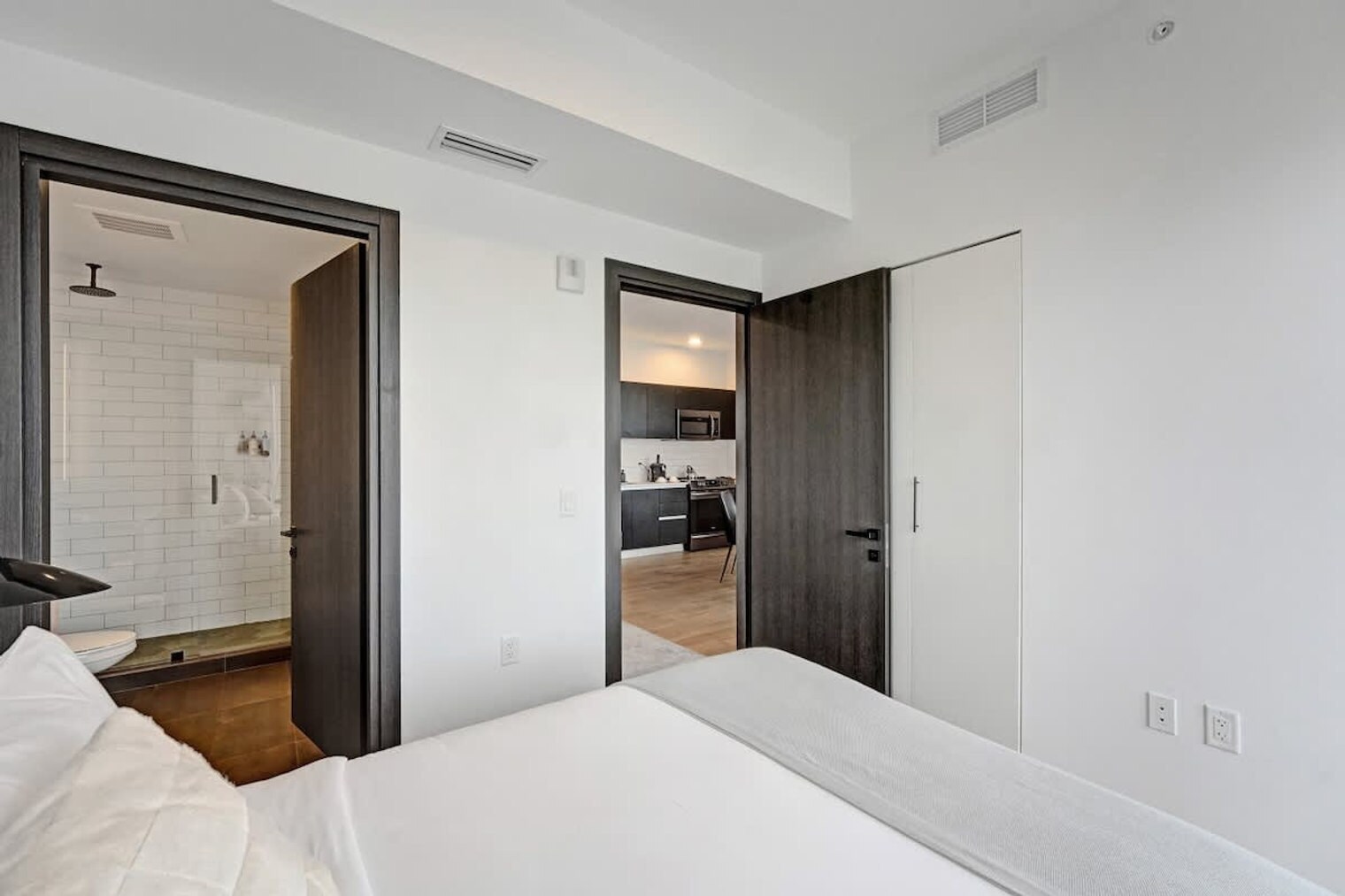 Building Photo - 398 NE 5th St