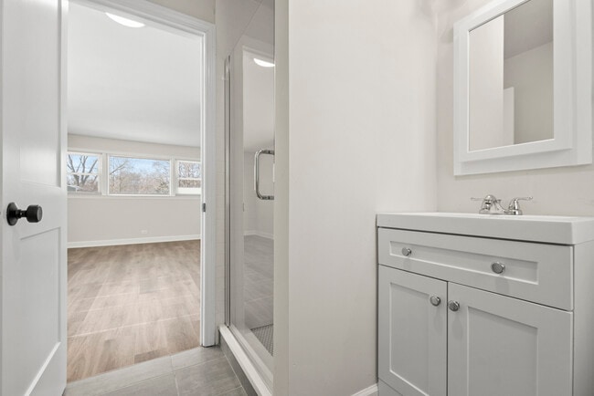 Building Photo - 141 N Peck Ave