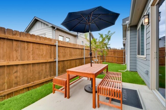 Building Photo - 8500 Comanche Springs Dr