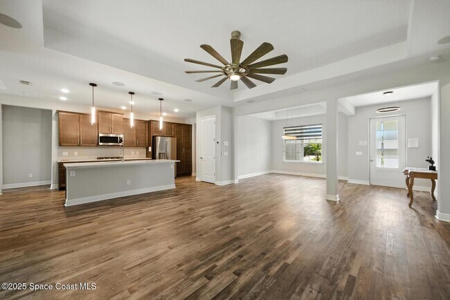 Building Photo - 1752 Killian Dr