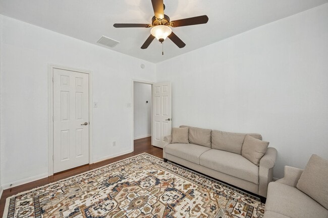 Building Photo - 18126 Rustic Brook Ct