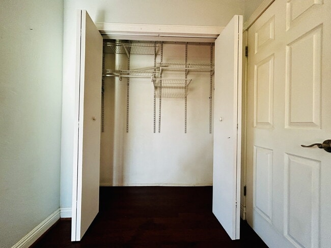 Building Photo - Spacious 2 bd, 2 ba with attached finished garage