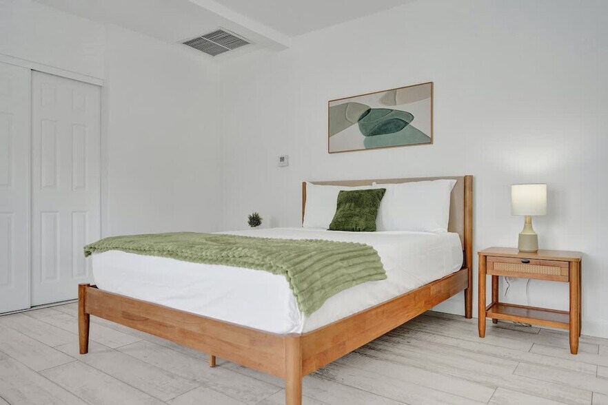 Building Photo - 901 N Federal Hwy