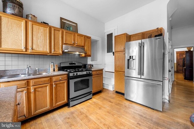 Building Photo - 3314 Auchentoroly Terrace