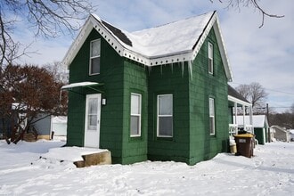 Building Photo - 511 S 2nd St