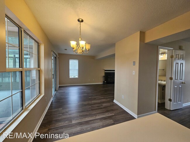 Building Photo - 3 br, 2.5 bath House - 719 Emerald Court