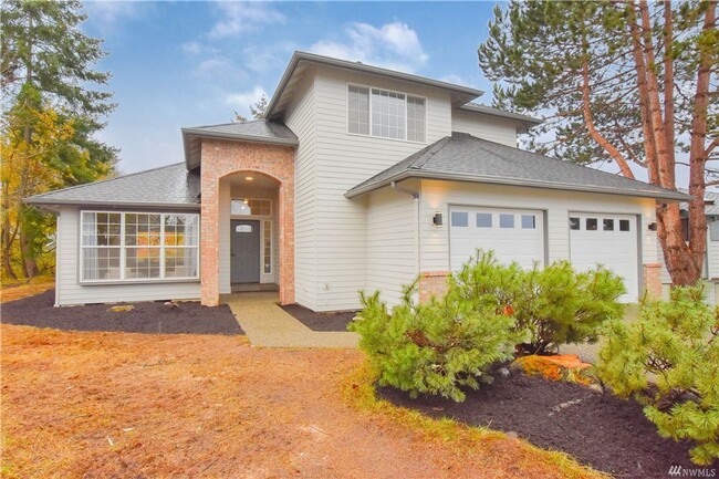 Building Photo - Remodeled Home in Mukilteo!