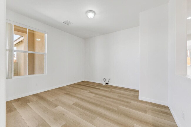 Building Photo - 81441 Avenida Gonzales