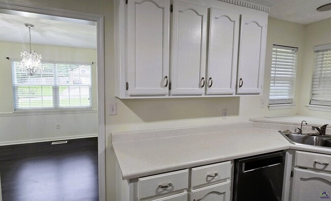 Building Photo - 315 Westfield Dr
