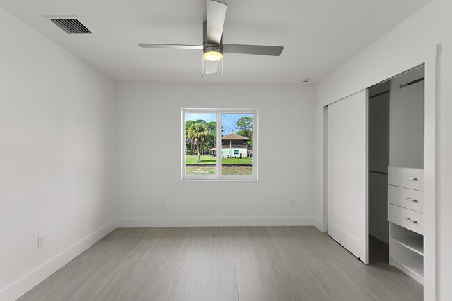 Building Photo - 13177 47th Ct N