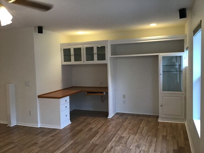 Building Photo - 3193 Clarita Ct