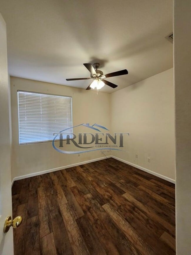 Building Photo - 1038 Zanes Dr