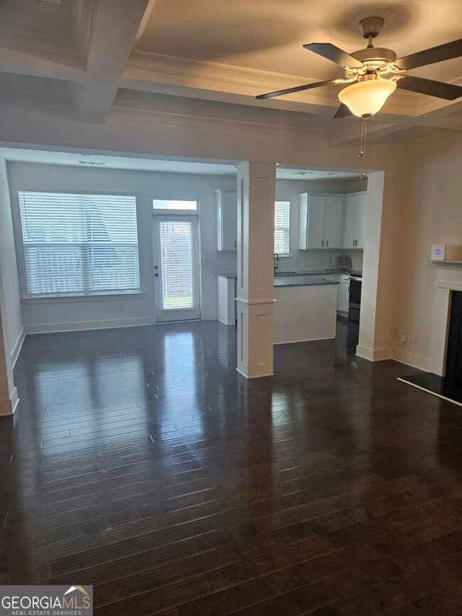 Building Photo - 56 Auburn Hls Dr