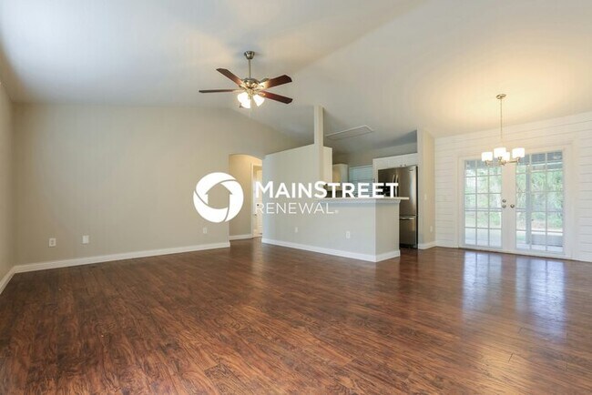 Building Photo - 3 Bedroom Pet-Friendly Home in NORTH PORT, FL with Main Street Renewal