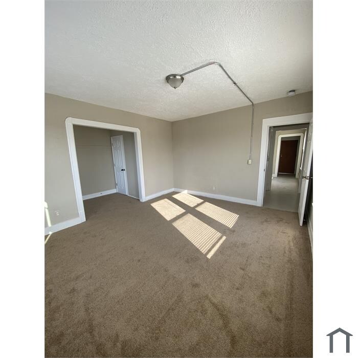 Building Photo - 15000 Euclid Ave