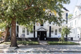 Building Photo - 2240 Murray Hill Rd