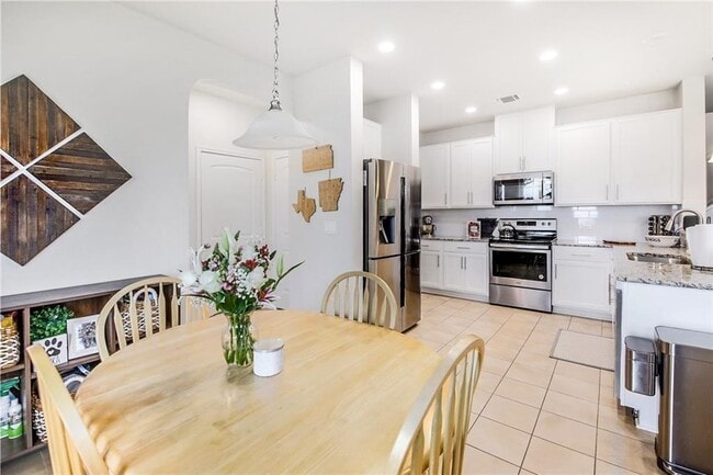 Building Photo - 12309 Calibri Ln