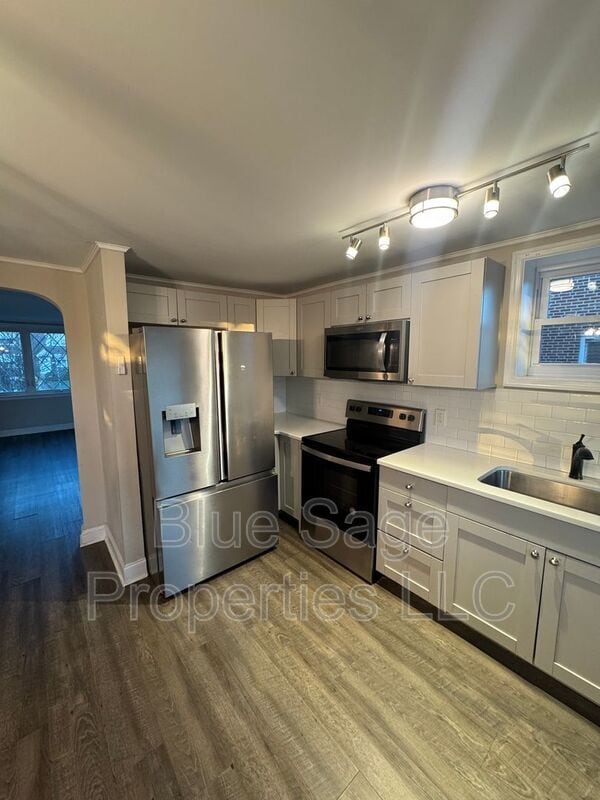 Building Photo - 279 Westpark Ln