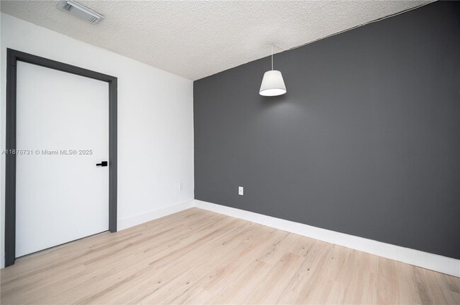 Building Photo - 5265 NW 112th Ave