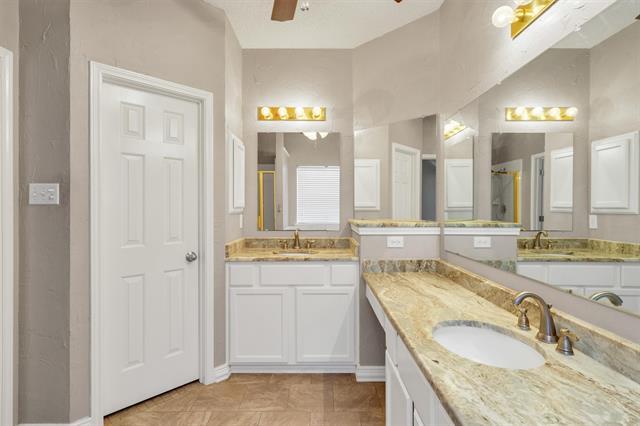 Building Photo - 7401 Centenary Dr