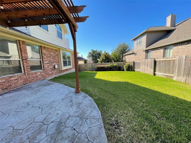 Building Photo - 15801 Belfin Dr