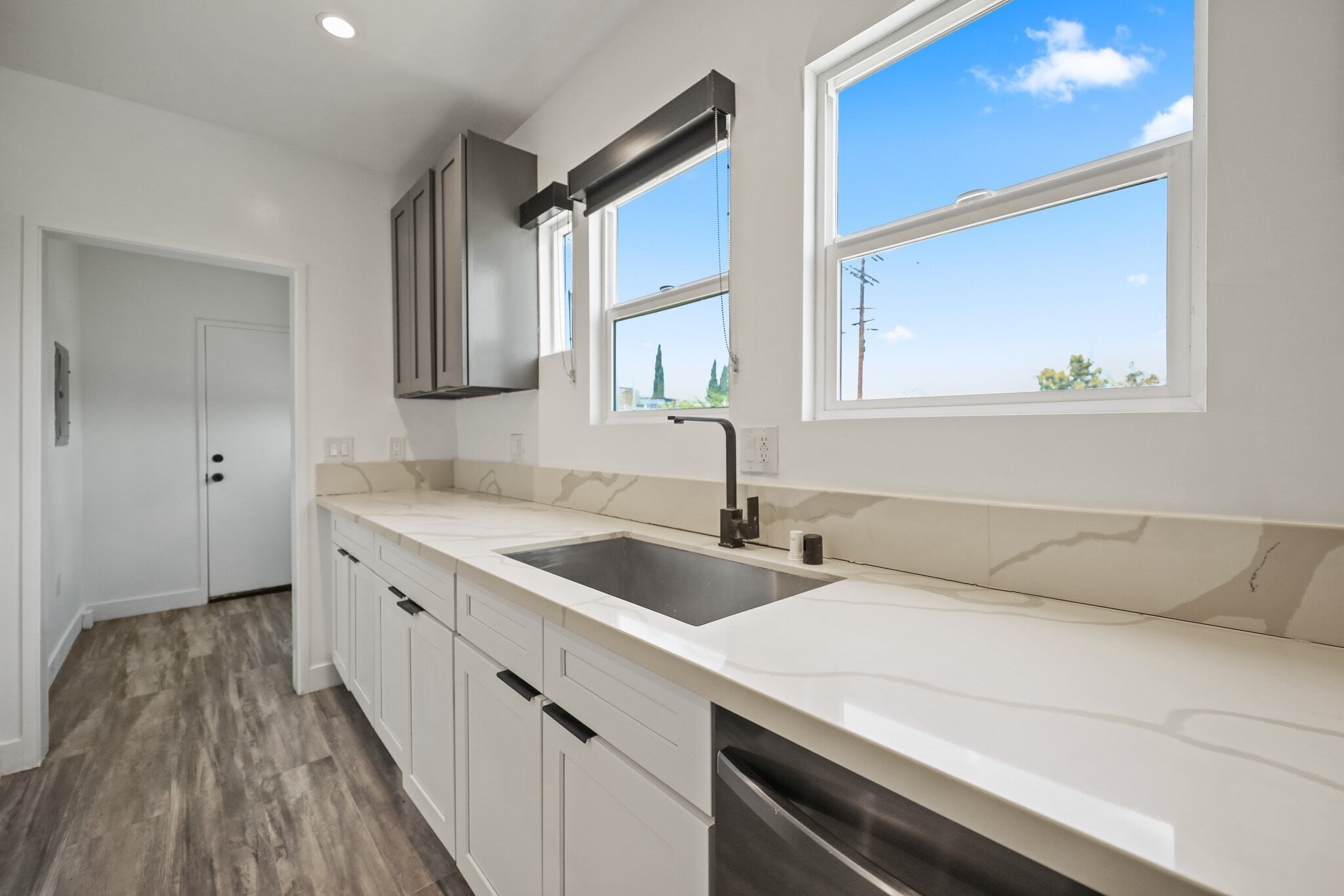 Building Photo - 1023 Tremont St