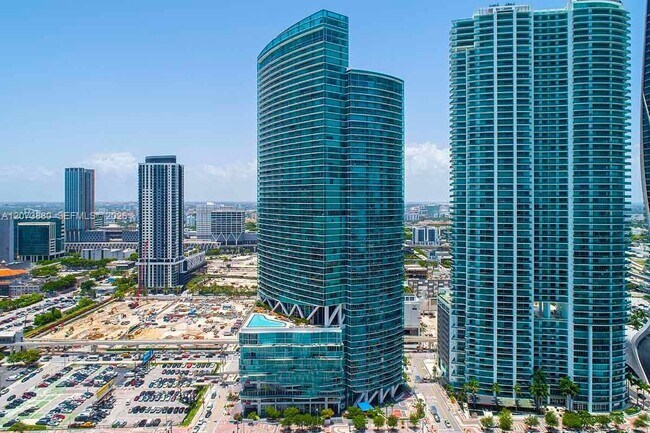 Building Photo - 888 Biscayne Blvd