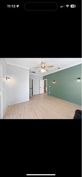 Building Photo - 3301 N Park Dr