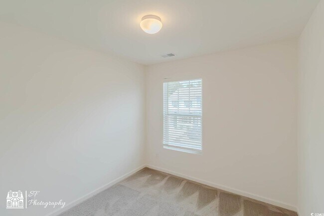 Building Photo - 305 Cherwell ct