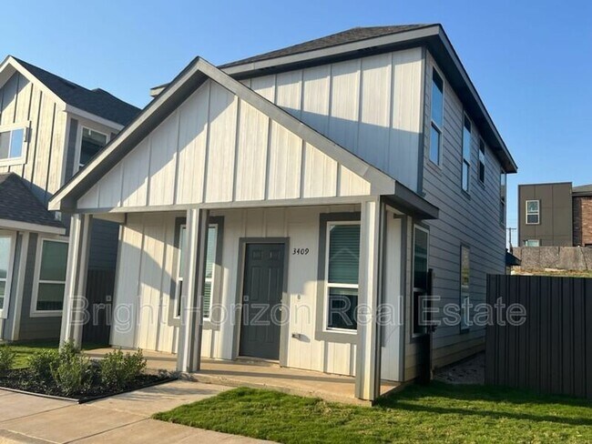 Building Photo - 3409 Valley Vista Dr