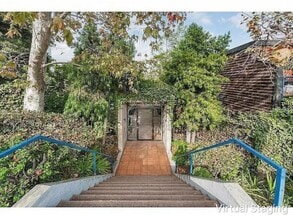 Building Photo - 3884 Fredonia Dr
