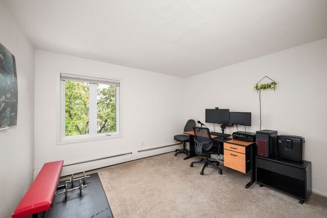 Building Photo - 4860 Park Commons Dr