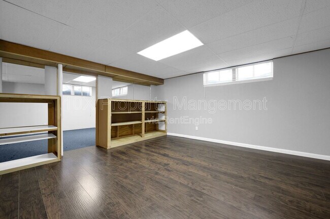 Building Photo - 96 Chenango Dr