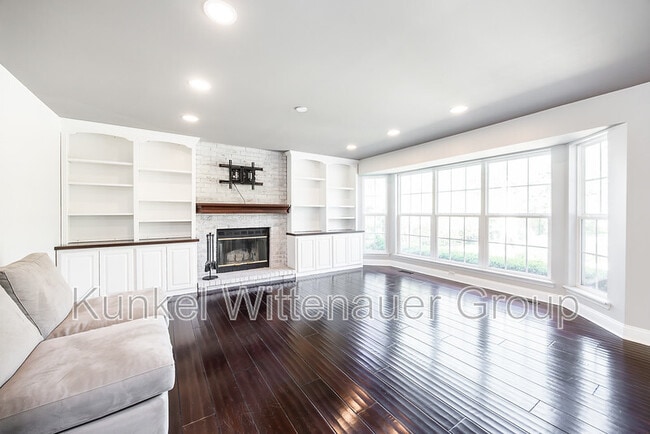 Building Photo - 1313 Winding Creek Ct
