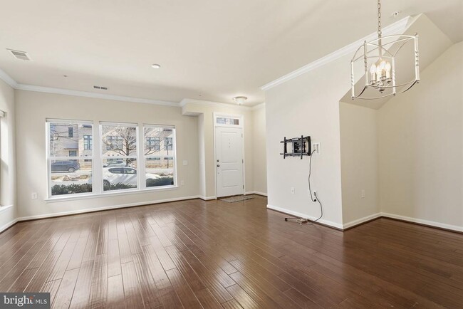 Building Photo - 637 Diamondback Dr