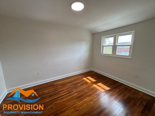 Building Photo - 1925 Jasmine Rd