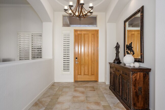 Building Photo - 14705 Canyon Dr